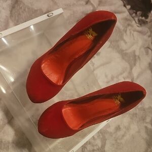 Shiekh Red Suede Round-Toe Pumps